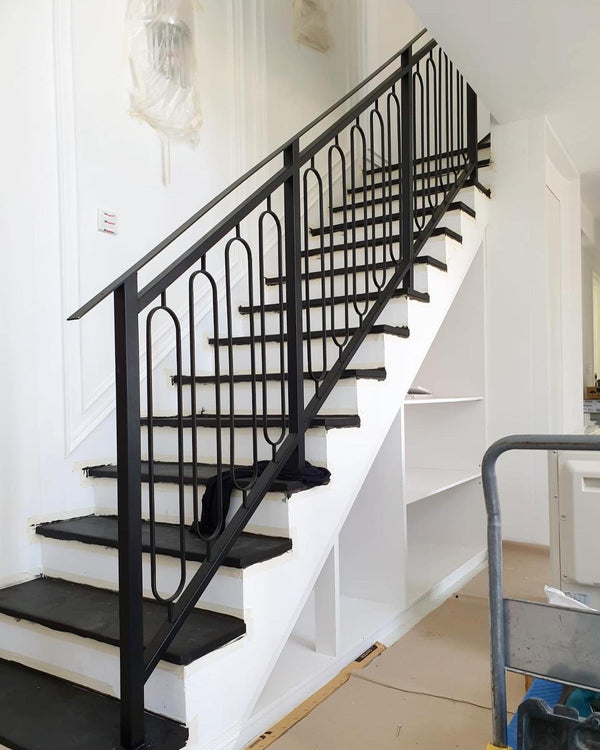 SR010 - Transitional Curved Staircase Railings - Metal and Aluminium Fabrication 